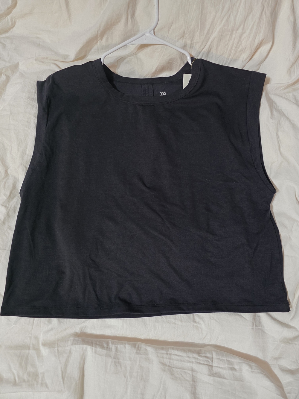 All ilIn Motion Black Sleeveless Boxy Tank Size L